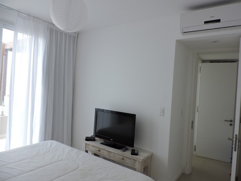 Departamento en alquiler y venta frente al mar